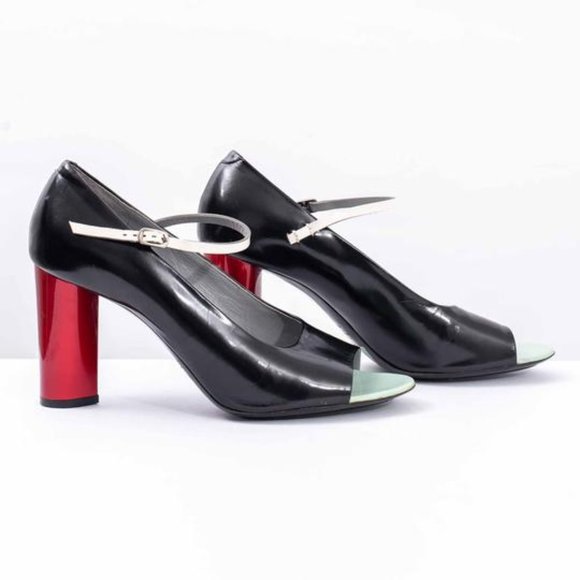 Marc Jacobs Black Peep Toe Heels - Picture 2 of 4